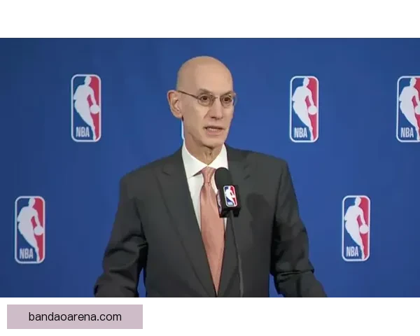 萧华回应65场评奖规则未改动 坚持其有效性原则