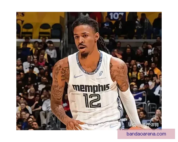 库兹马伤退罗林斯砍下26分10助攻 雄鹿险胜太阳终结两连败太阳遭遇五连败